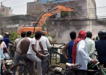 देशभर सञ्चालन गरियो अतिक्रमित संरचना हटाउने अभियान