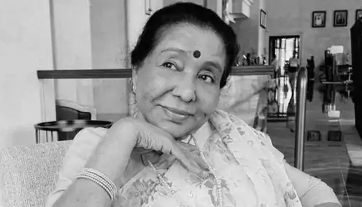 चर्चित गायिका आशा भोसलेको निधन