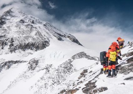 वसन्त ऋतुका लागि खुल्यो सगरमाथा आरोहण मार्ग