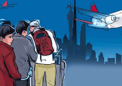१० महिनामा ३ लाख ३५ हजार नेपाली विदेशिए, यूएई जाने&hellip;
