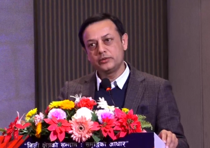 विदेशमा रहेका नेपाली स्वदेश फर्कन तयारी हुनुहोस् : सभामुख अर्याल