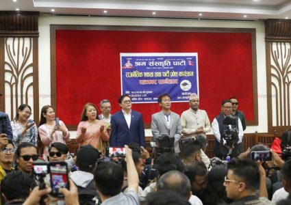 सुदन किराँती श्रम संस्कृति पार्टीमा प्रवेश, हर्क साम्पाङले गरे स्वागत