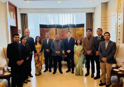 चारदिने औपचारिक भ्रमणका लागि परराष्ट्रमन्त्री शिशिर खनाल बेइजिङ पुगे