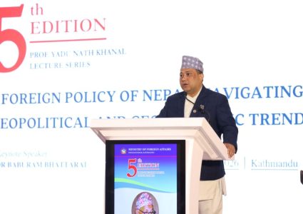 सरकारले परिणाममुखी विकास कूटनीतिमा जोड दिएको छ : परराष्ट्रमन्त्री खनाल