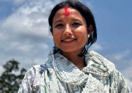 ‘३५ वर्ष’ को बहसबाट बाहिर निस्कन नयाँ सांसदलाई रक्षा बमको सुझाव