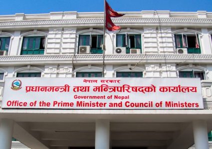 ‘छड्के सचिव’ राख्न सरकारको तयारी,कर्मचारी प्रशासनमा असन्तुष्टि