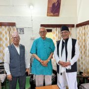विराटनगरमा राजनीतिक सरगर्मी: कोइराला निवासमा प्रचण्ड र माधव नेपालद्वारा शेखरसँग सामूहिक संवाद