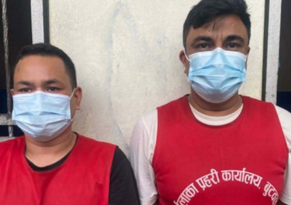 सुनचाँदी व्यवसायीले आफ्नै पसलमा गरे पौने २ करोडको चोरी ! सीसीटीभीले खोल्यो पोल