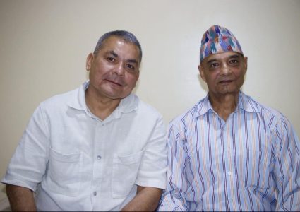 दुर्गा प्रसाईं र धलशमशेरबिच नयाँ पार्टी बनाउने विषयमा छलफल
