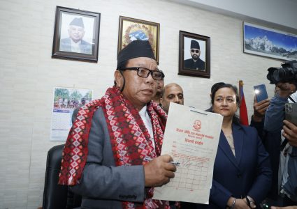 सिंहदरबार छिरेकै दिन महावीर पुनको घोषणा: ‘तीन वर्ष रातदिन काम गरेर युवा पुस्तालाई कुर्सी छाडिदिन्छु’