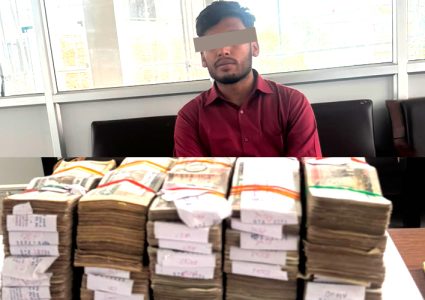 न्युरोडबाट स्रोत नखुलेको ४० लाख नगदसहित एक व्यक्ति पक्राउ