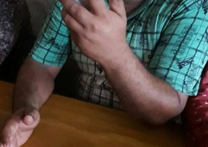 सार्वजनिक पदधारण व्यक्तिबाट हतियार प्रदर्शन !