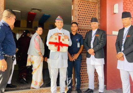 लुम्बिनीमा अर्थमन्त्री कार्कीद्वारा आगामी आर्थिक वर्षको बजेट प्रदेशसभामा प्रस्तुत