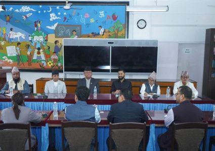 रास्वपाका सभापति लामिछानेले दलहरूलाई गराए भारत भ्रमणबारे जानकारी