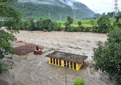 काठमाडौंसहित यी जिल्लाका नदीमा आकस्मिक बाढीको जोखिम