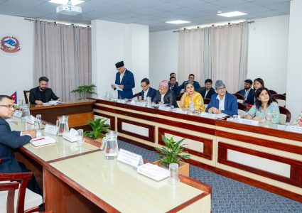 चिकित्सा शिक्षामा कानुनी रिक्तता अन्त्य: स्नातकोत्तर तहसम्मै निःशुल्क छात्रवृत्ति अनुदानको बाटो खुल्यो