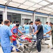 काभ्रे बस दुर्घटना : १७ जना घाइतेको धुलिखेल अस्पतालमा उपचार हुँदै