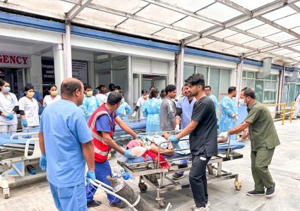 काभ्रे बस दुर्घटना : १७ जना घाइतेको धुलिखेल अस्पतालमा उपचार&hellip;