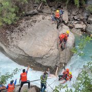 डोल्पामा खोलामा फेला परेको शव २४ घण्टापछि उद्धार, बेपत्ता युवकको पहिचान खुल्यो