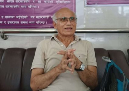 मेडिकल कलेजको सिट संख्या बढाउने निर्णय फिर्ता गर्न डा. केसीको आग्रह