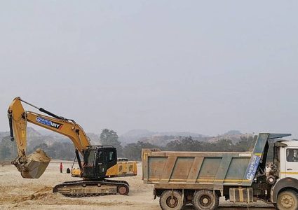 स्काभेटरसहित अवैध उत्खननमा प्रयोग भएका १० टिपर नियन्त्रणमा