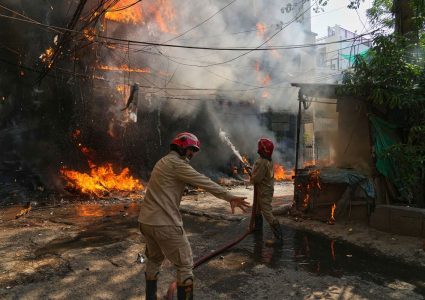 दिल्लीको रेस्टुरेन्टमा भीषण आगलागी, २१ जनाको मृत्यु