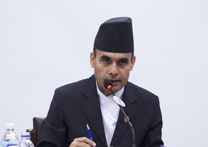 जनताको पैसाले चल्ने सञ्चारमाध्यमको प्रभावकारिता मूल्याङ्कन गरिन्छ : सञ्चारमन्त्री
