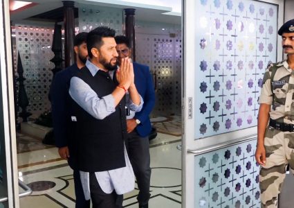 पाँचदिने भारत भ्रमण सकेर रास्वपा सभापति लामिछाने स्वदेश फर्किंदै