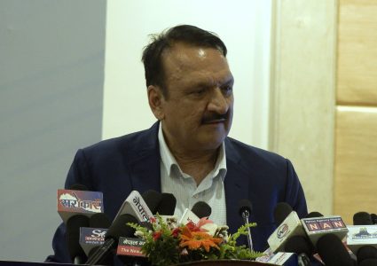 बजेट महत्वाकांक्षी र धनी वर्गलाई पोस्ने खालको छ, लक्ष्य पूरा हुँदैन : पूर्व अर्थमन्त्री महत