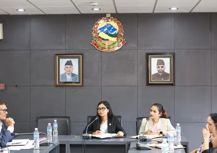 छिटो विधेयक तयार गर्न मन्त्रालयहरूलाई कानुन मन्त्री गौतमको अनुरोध