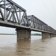 राप्ती नदीमा निर्माणाधीन पुलको ७५ प्रतिशत काम पूरा