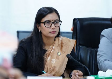 संसदमा पठाउने विधेयकबारे मन्त्रालयहरूसँग छलफल गर्दै कानुन मन्त्रालय