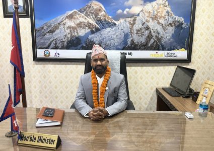 ‘जान्नेलाई छान्ने’ सरकारी प्रतिबद्धतामाथि ठूलो ब्यंग्य