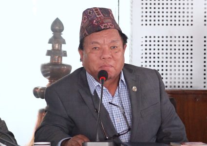 एक बर्ष सम्म कुनै पनि मिडियालाई अन्तरवार्ता नदिने महावीर पुनको&hellip;
