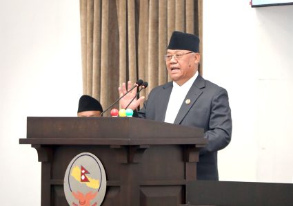 प्रधानमन्त्रीको सम्पत्ति विवरणमा विपक्षीको आँखा: दुई सय तोला सुन कहाँबाट&hellip;