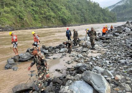 पाँच दिन बित्दा पनि कर्णालीमा बेपत्ता गाडी र यात्रुको अवस्था&hellip;