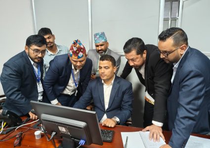 ‘हेलो सरकार’ को मन्त्रीद्वयद्वारा निरीक्षण: गुनासो फछ्र्योटलाई उच्च प्राथमिकता दिन निर्देशन