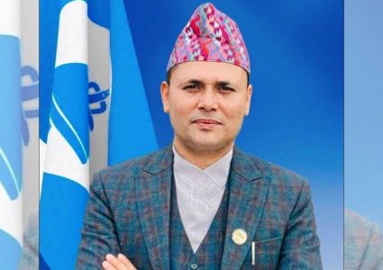 रास्वपा सांसदलाई कालोमसी दलेर दुर्व्यवहार