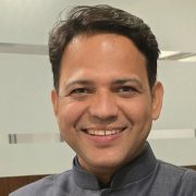 आफ्ना सांसदलाई रास्वपाको लिखित निर्देशन: स्वकीय सचिवमा नातावाद र परिवारवाद पूर्ण निषेध