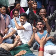गणेश नेपालीको न्यायको माग गर्दै वीर अस्पतालअगाडि प्रदर्शन