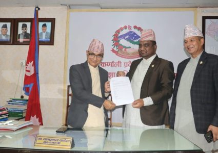 कर्णालीका मुख्यमन्त्री यामलाल कँडेलले दिए पदबाट राजीनामा