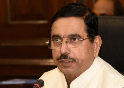 भारतमा प्रह्लाद जोशीलाई शिक्षा मन्त्रालयकाे अतिरिक्त जिम्मेवारी, सीजेपीद्वारा आन्दोलन स्थगित