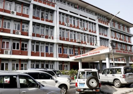 निर्वाचन क्षेत्र रणनीतिक सडकका लागि दुई अर्ब