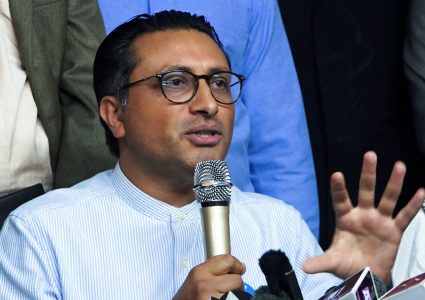 निर्धारित राजस्व लक्ष्य हासिल गर्न अर्थमन्त्रीको निर्देशन