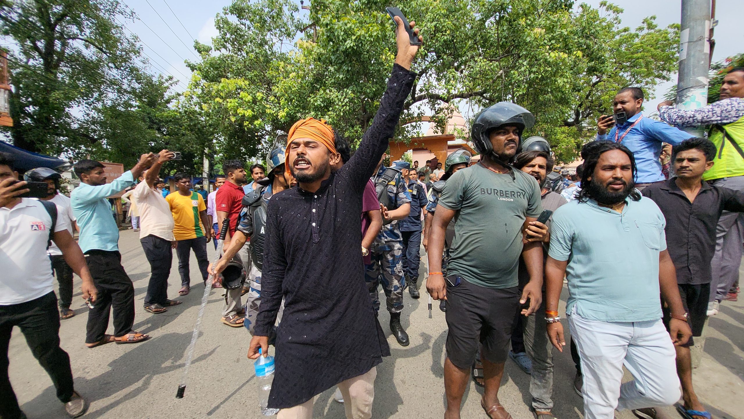 जनकपुरधाममा सद्भाव र्‍यालीकै बीच हिन्दू सम्राट सेनाको प्रदर्शन