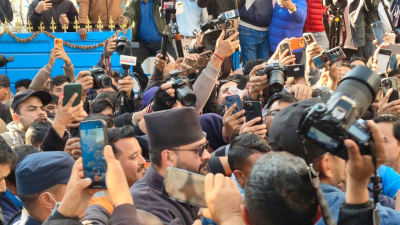 पदबाट राजीनामा दिएर रास्वपा कार्यालय पुगे बालेन