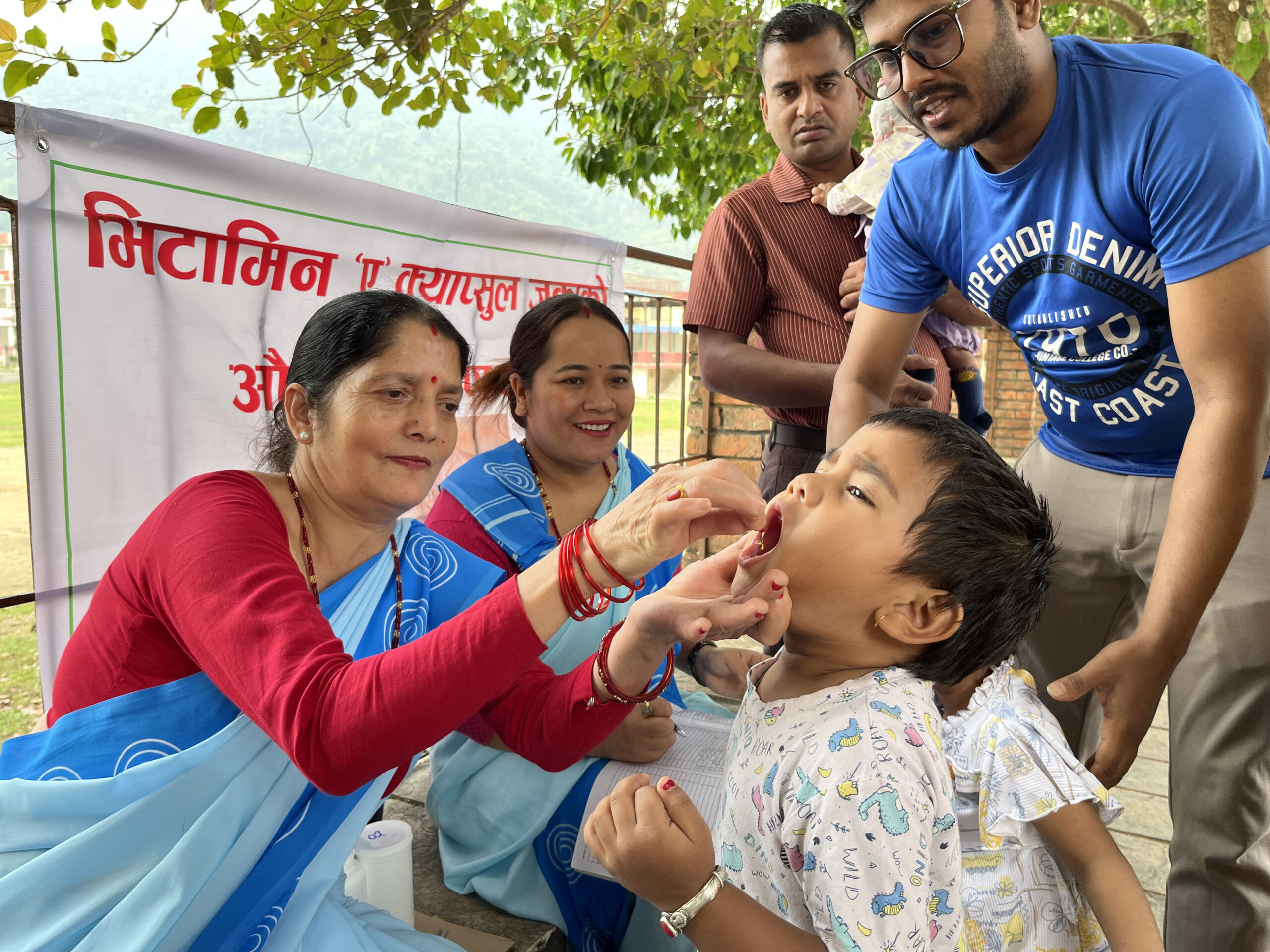 देशभरिका बालबालिकालाई भिटामिन ‘ए’ र जुकाको औषधि खुवाइँदै