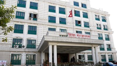 एमबीबीएस तथा बीडीएस इन्टर्नको भत्ता पुनरावलोकन गर्न सिफारिस