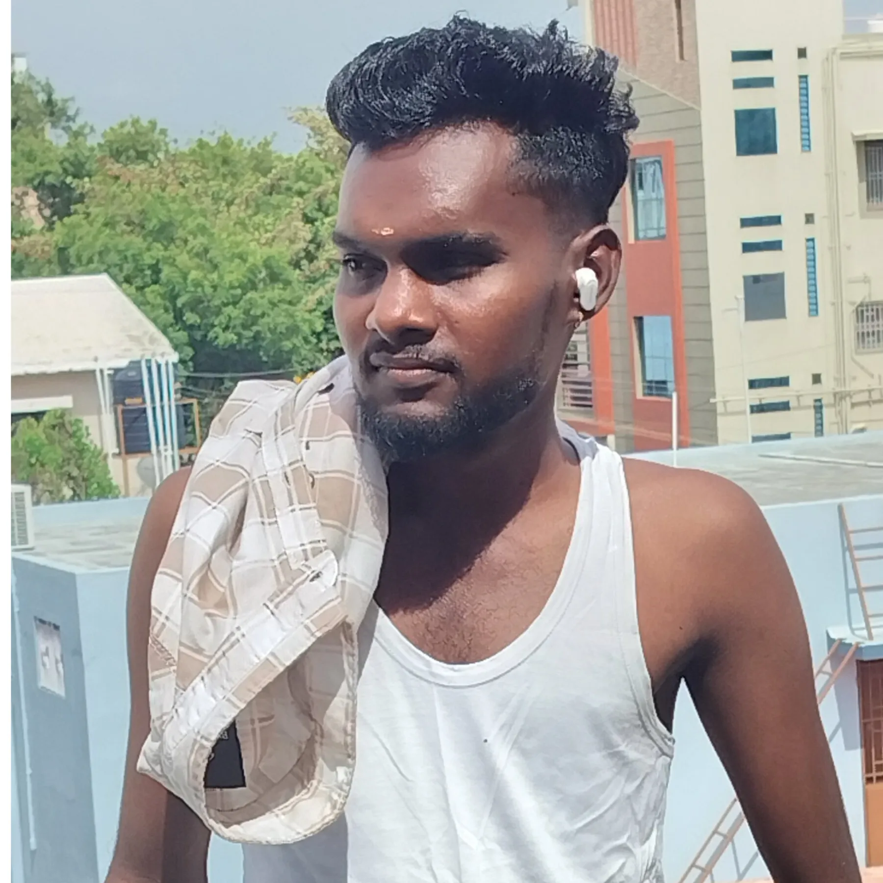Ponnai Saravanan