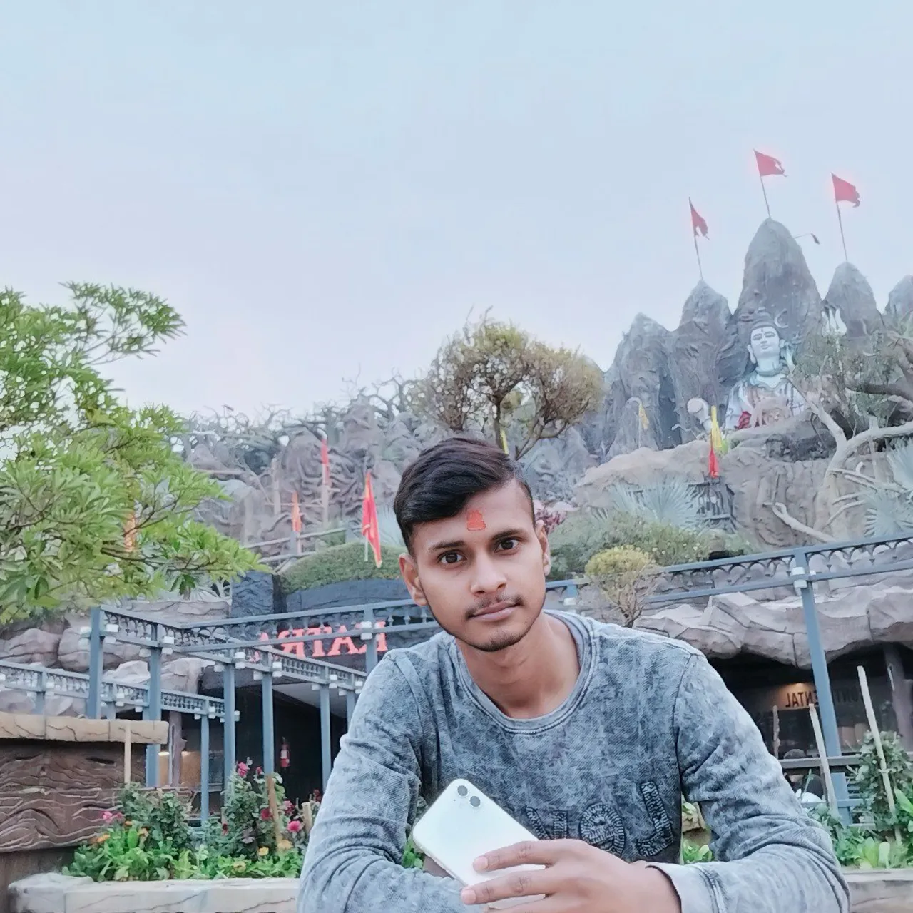 —(••÷शैलेश यादव÷••)—